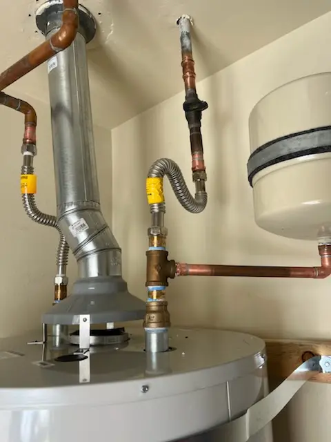 Water heater installation and plumbing repair in Lorraine